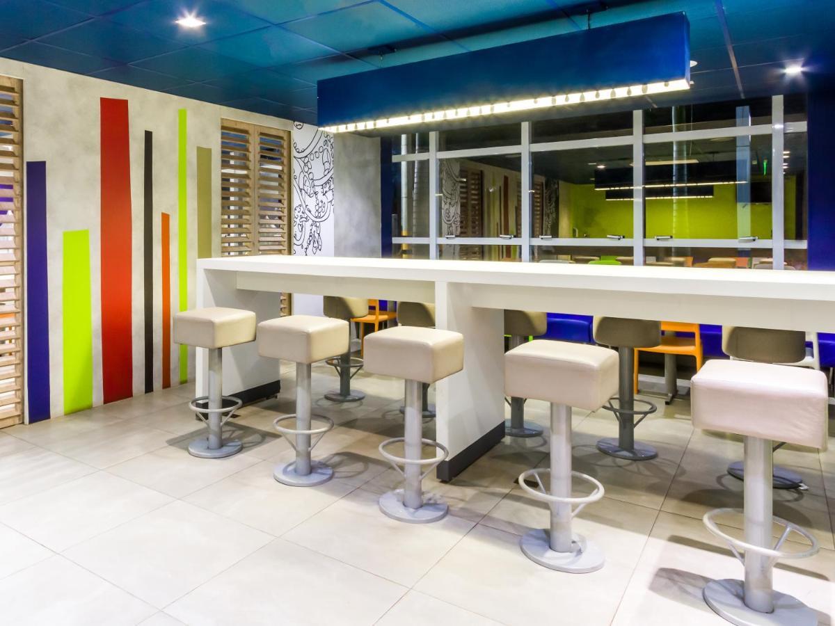 Ibis Budget Сертанзинью Экстерьер фото