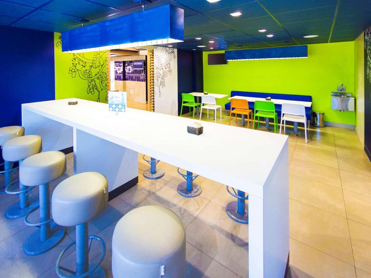 Ibis Budget Сертанзинью Экстерьер фото
