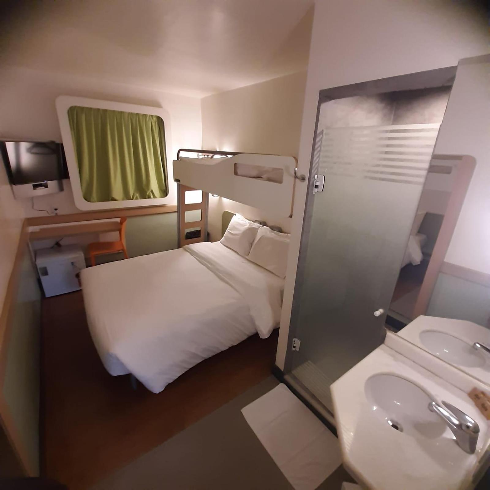 Ibis Budget Сертанзинью Экстерьер фото